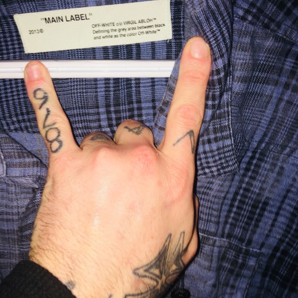 Off-White 2017 Mirror Mirror - Picture 5 of 8